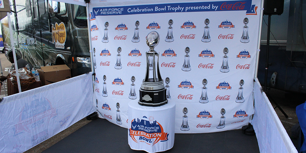 trophy-tour-setup-1024×512
